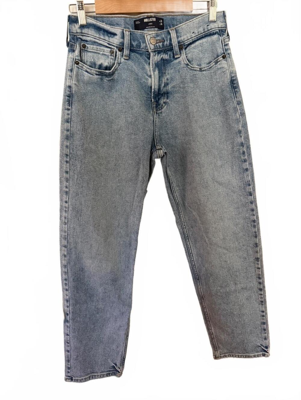Hollister Loose Fit Light Blue Denim Jeans Size W28 L30